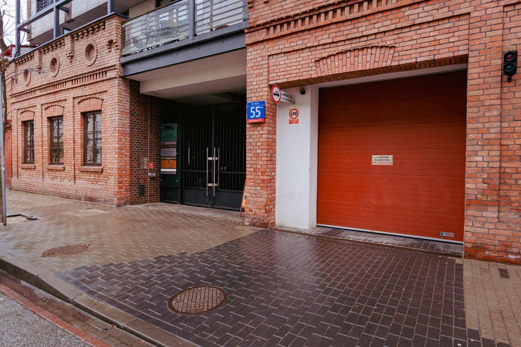 Hoza 55 - Piekny Cichy Ogrodek - Bezplatny Podziemny Parking - Free Parking - Better Lägenhet *